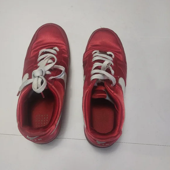 NIKE AF1 Air Force 1 Vintage Women's Sneakers Size Valentines Red Satin